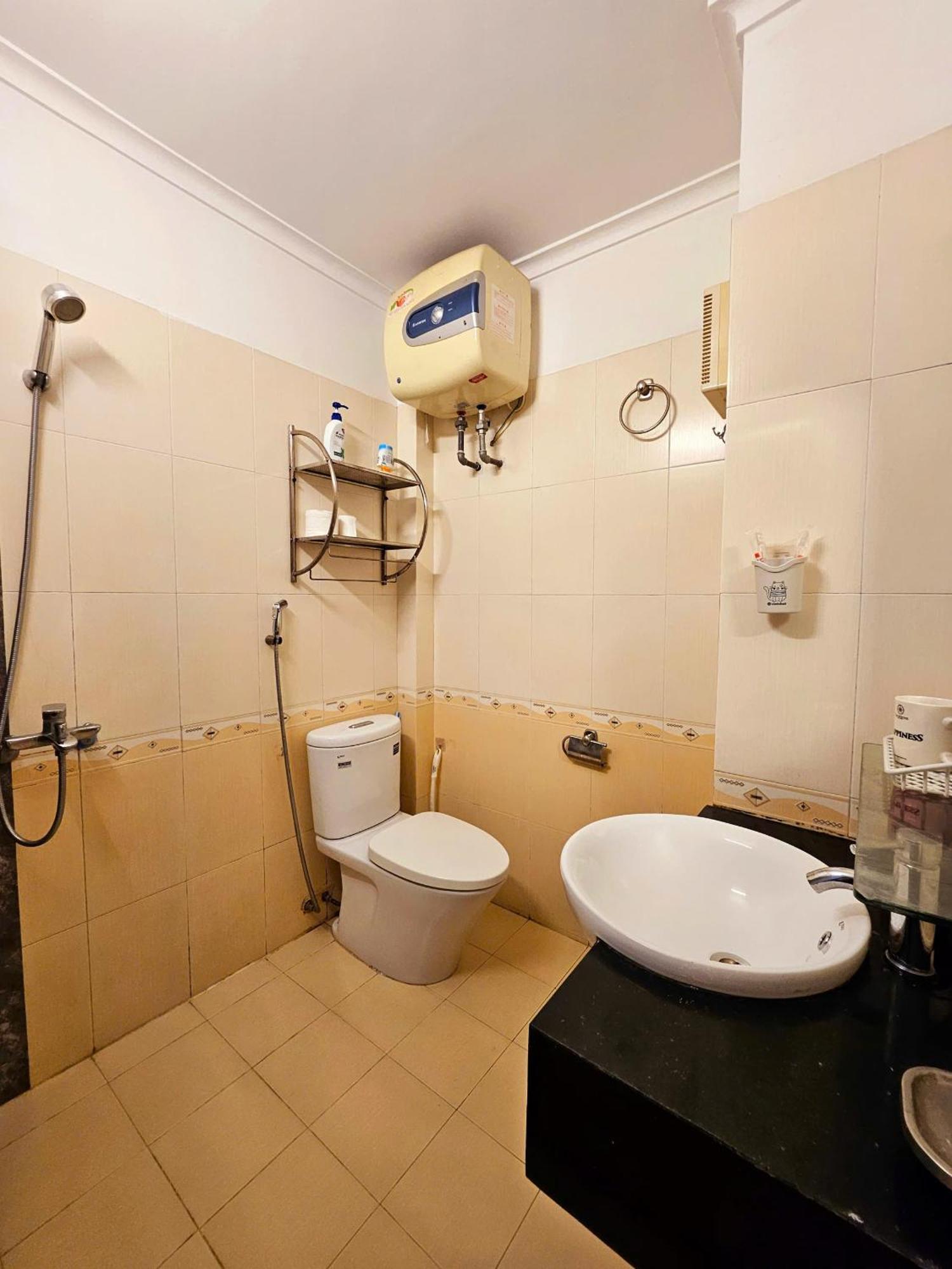 Rainbow Homestay - No 8 Alley 18B Tong Dan ฮานอย ภายนอก รูปภาพ